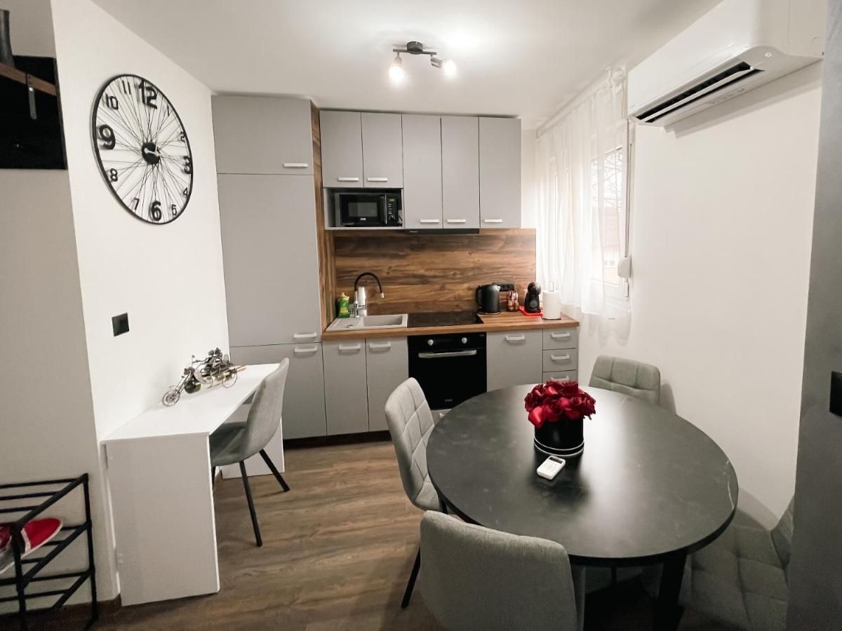 Vinkovci 1 Apartment Ngoại thất bức ảnh